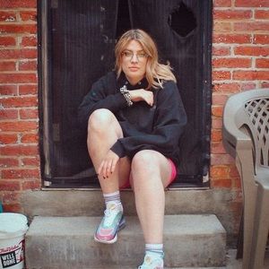 Meet your Posher, Brooke